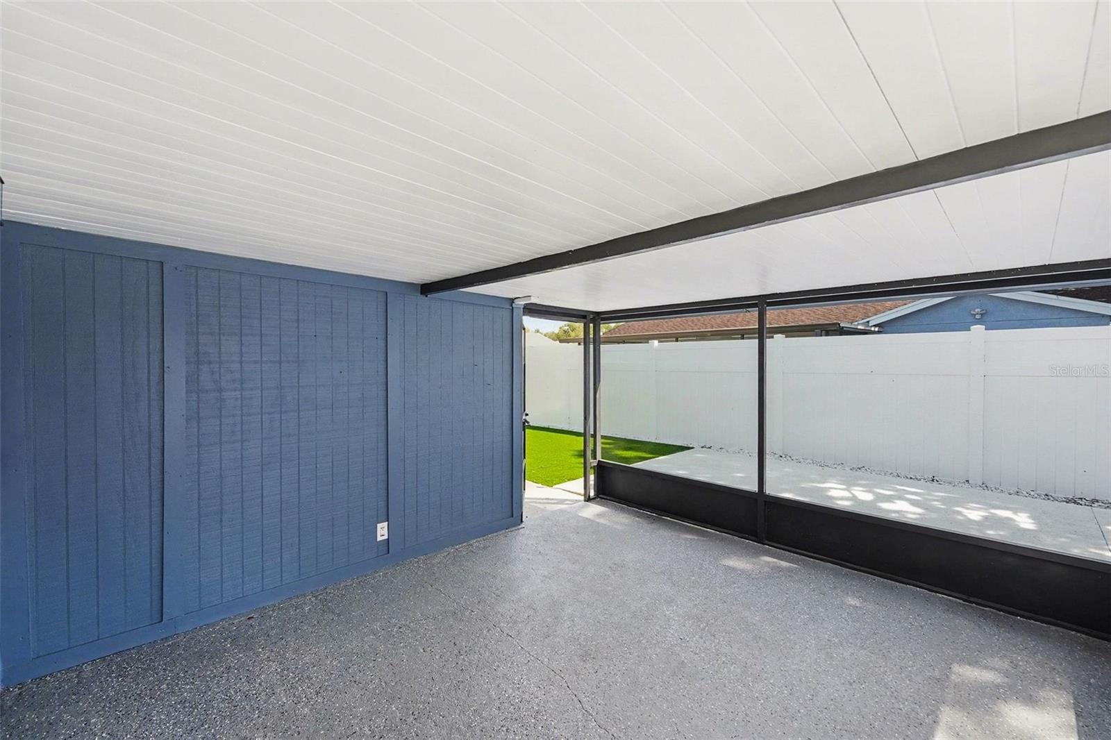 Image 28 of 33 For 8907 Leeward Drive