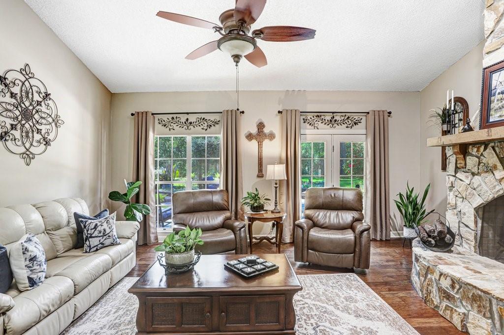 Image 14 of 82 For 36805 Waterfall Drive