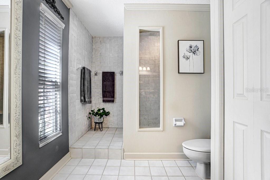 Image 19 of 82 For 36805 Waterfall Drive