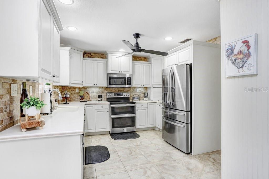 Image 27 of 82 For 36805 Waterfall Drive