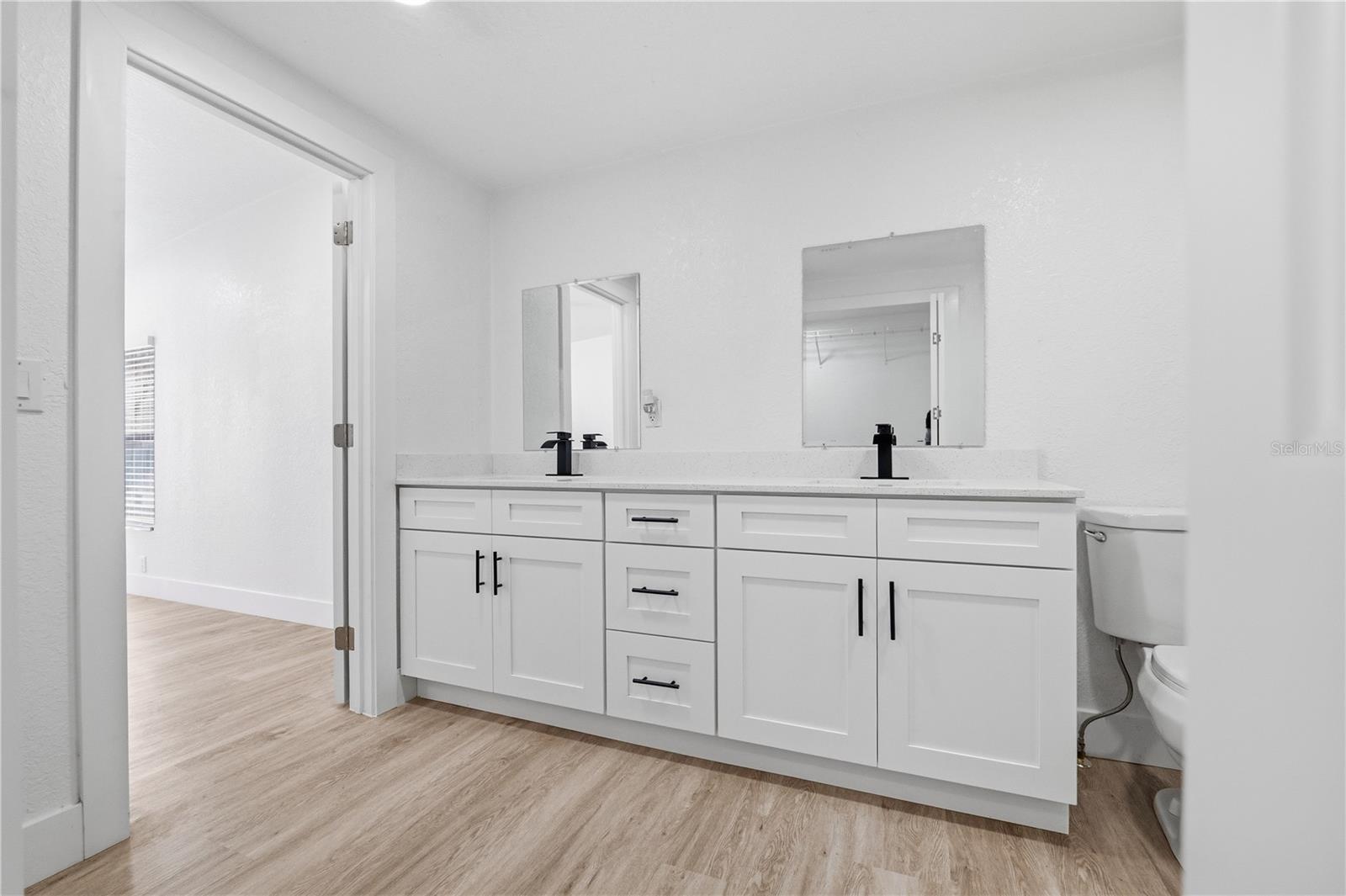 Image 12 of 56 For 10711 Wabayo Street