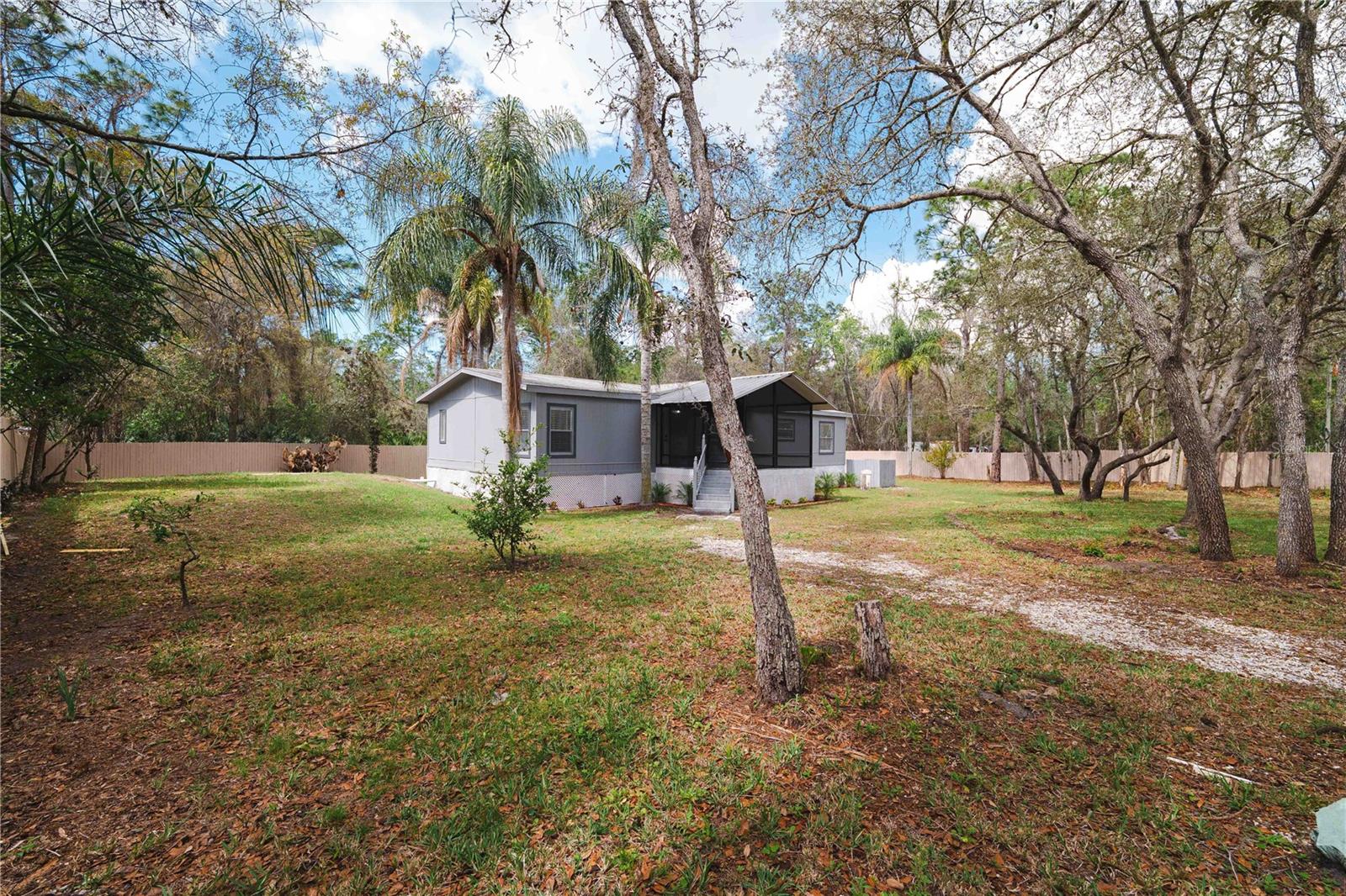 Image 37 of 56 For 10711 Wabayo Street