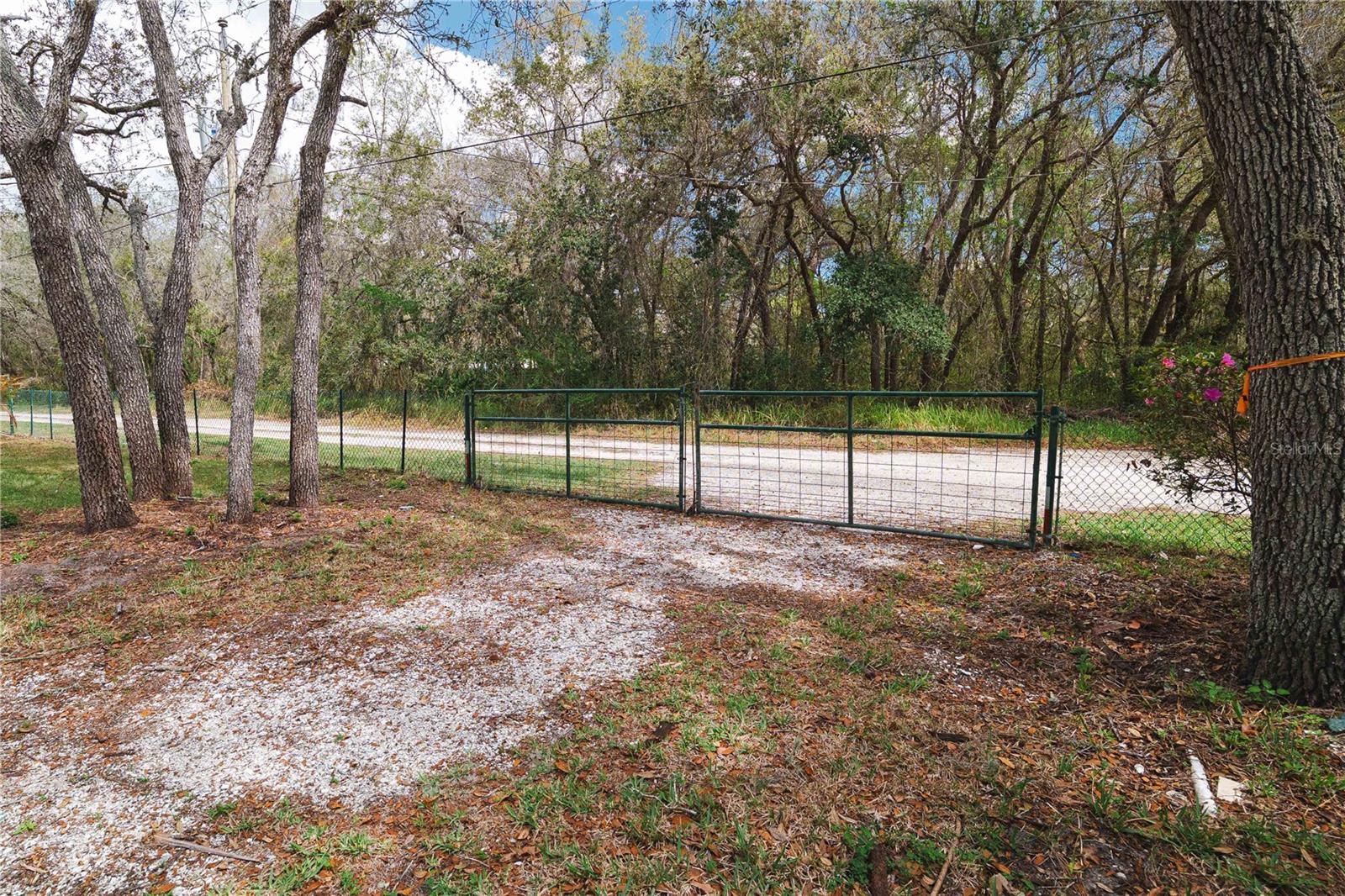 Image 38 of 56 For 10711 Wabayo Street