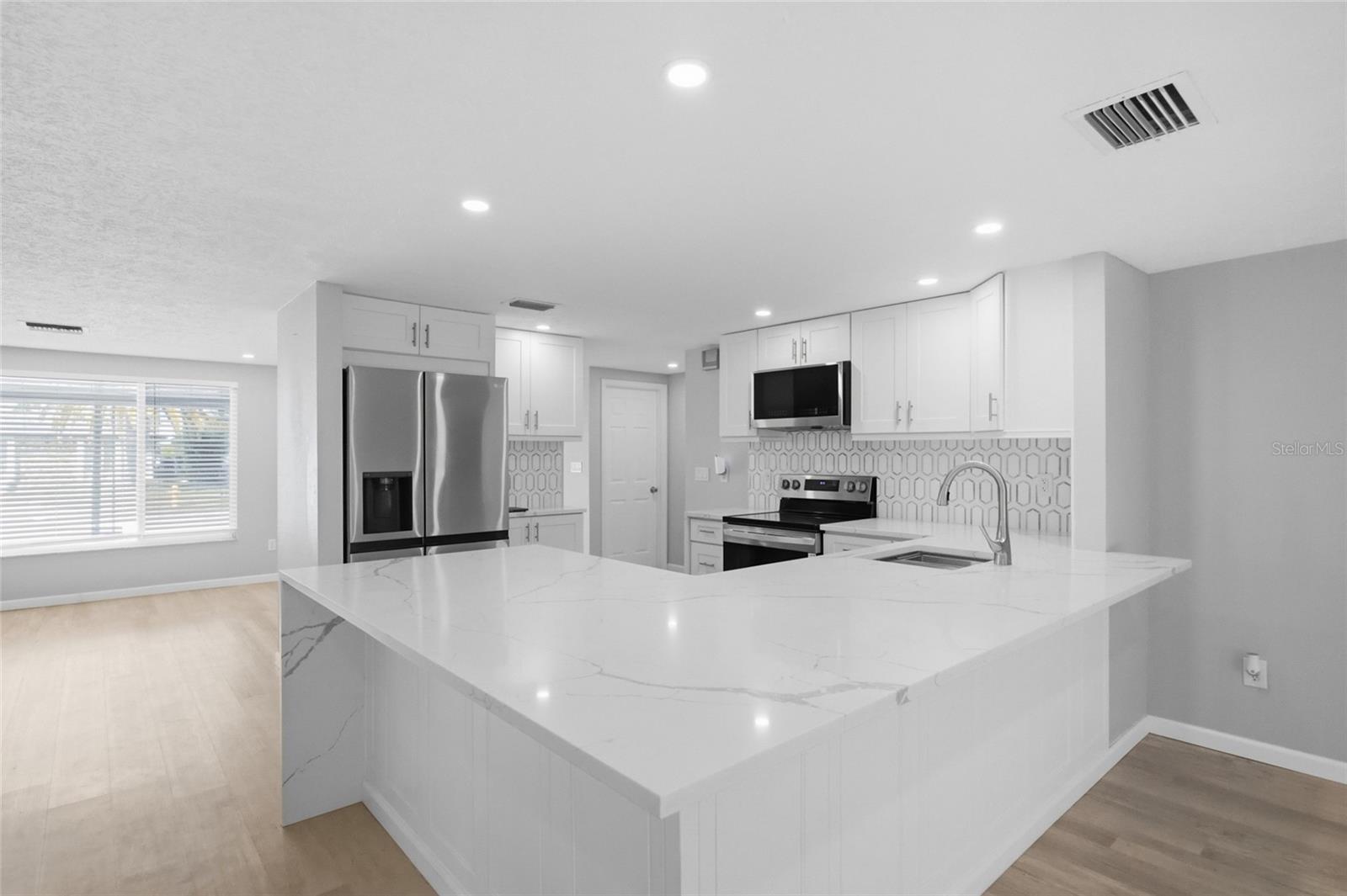 Image 14 of 35 For 3928 Rudder Way