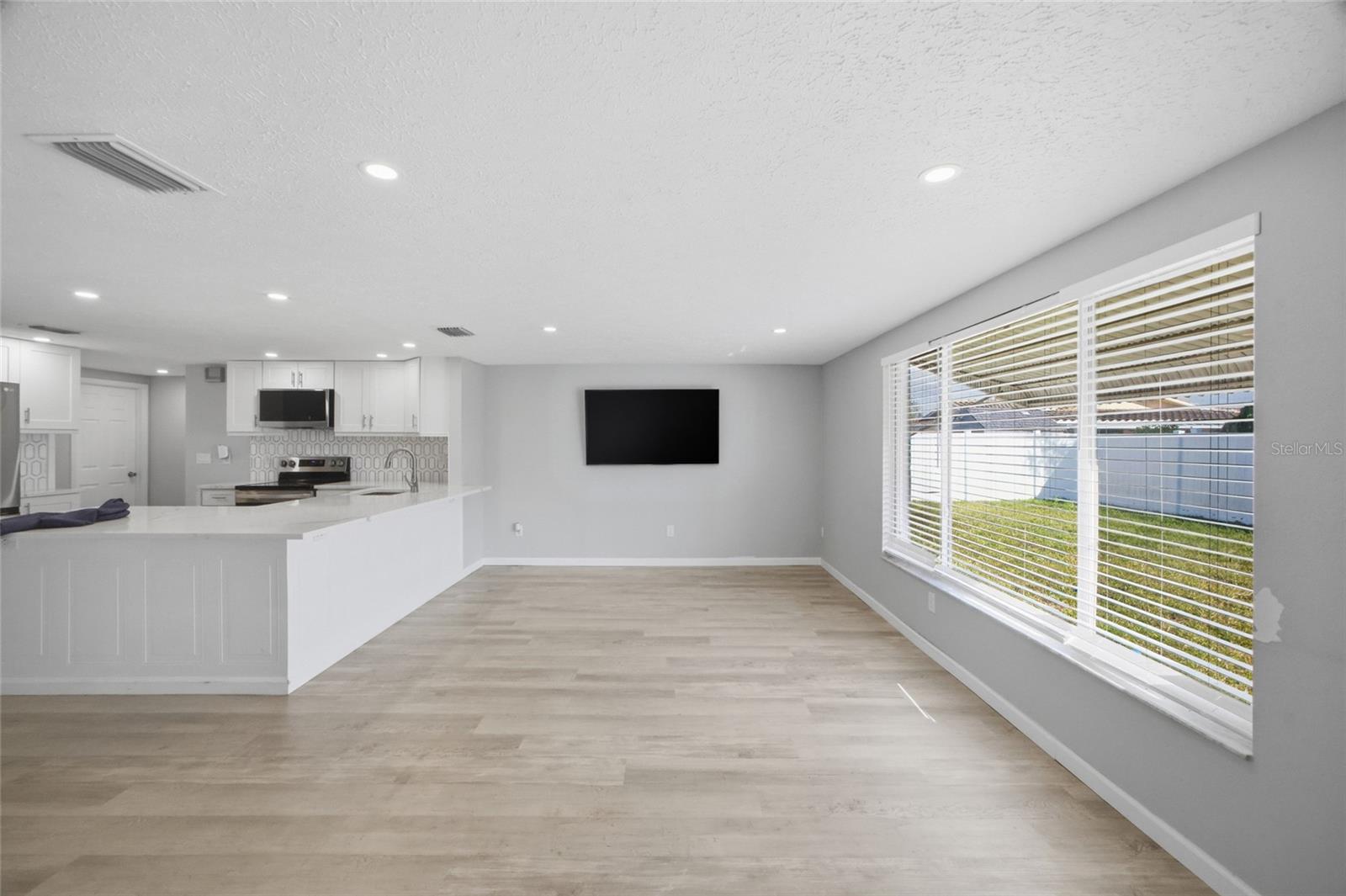 Image 16 of 35 For 3928 Rudder Way