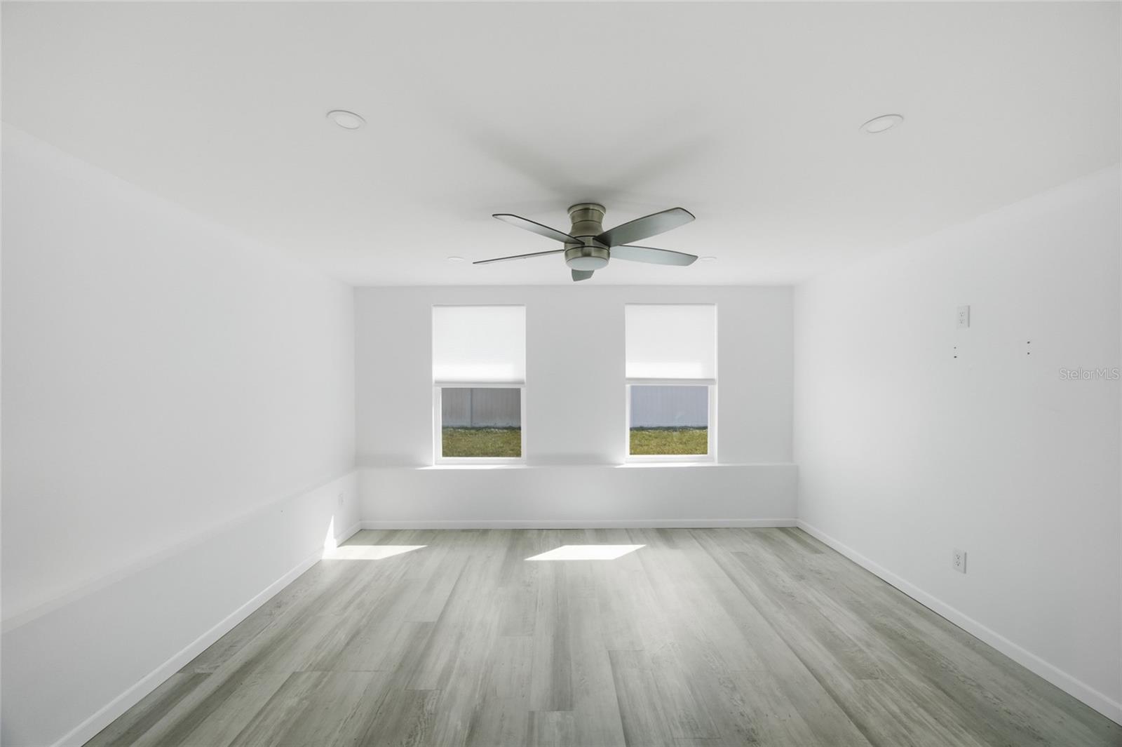 Image 18 of 35 For 3928 Rudder Way