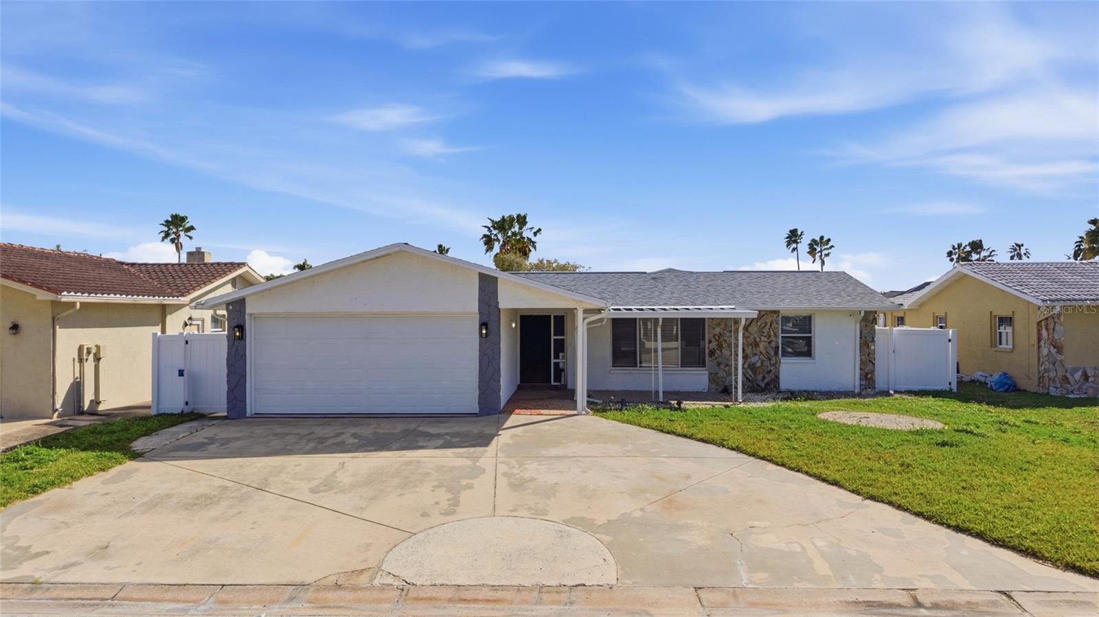 Image 2 of 35 For 3928 Rudder Way