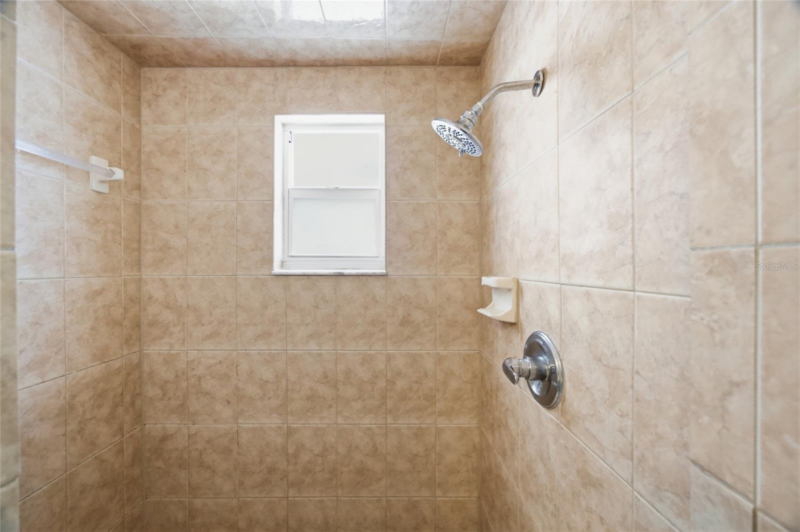 Image 22 of 35 For 3928 Rudder Way