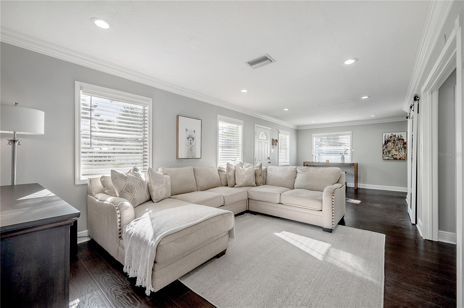 Image 4 of 38 For 2902 Jefferson Street