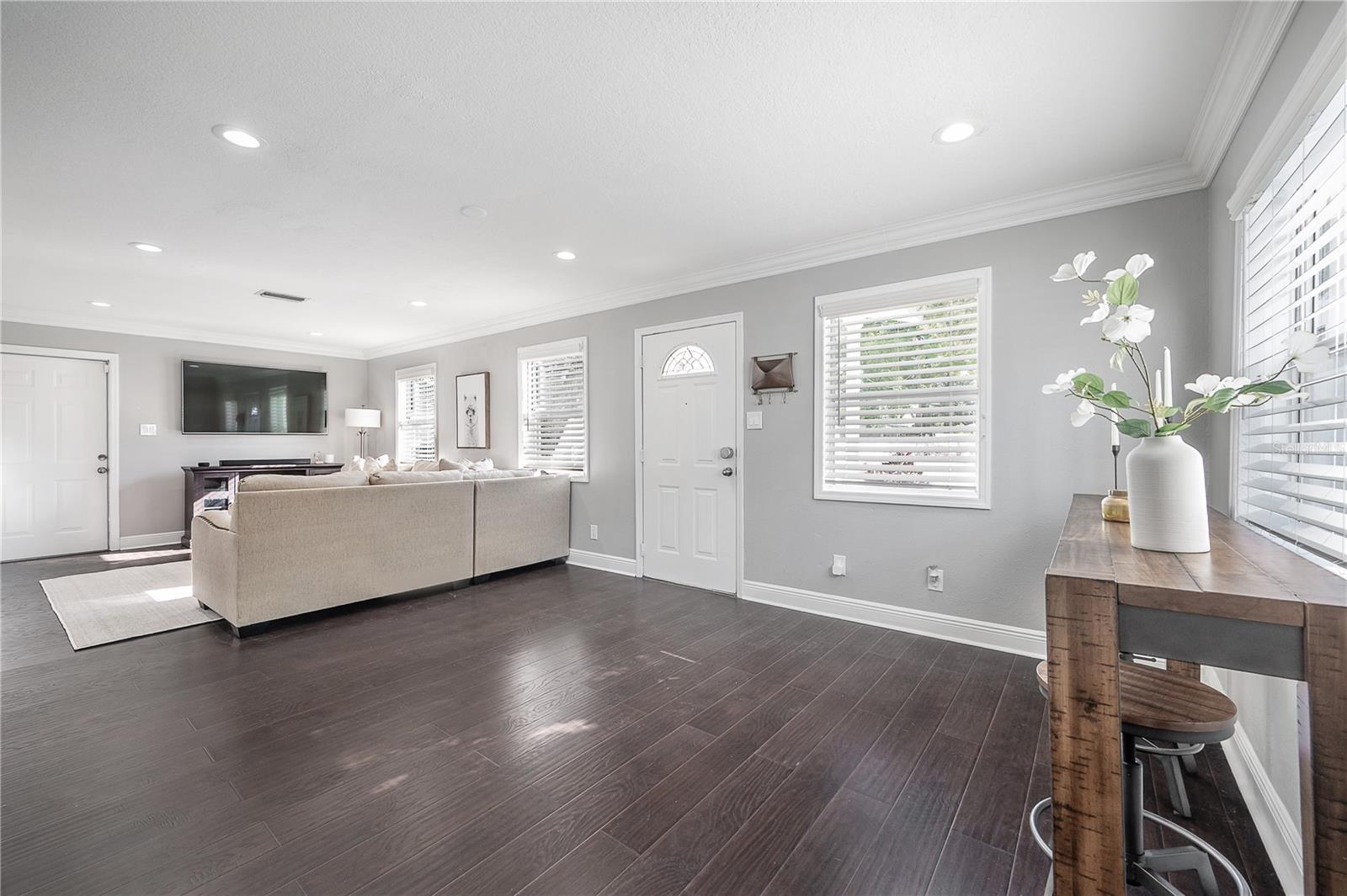 Image 6 of 38 For 2902 Jefferson Street