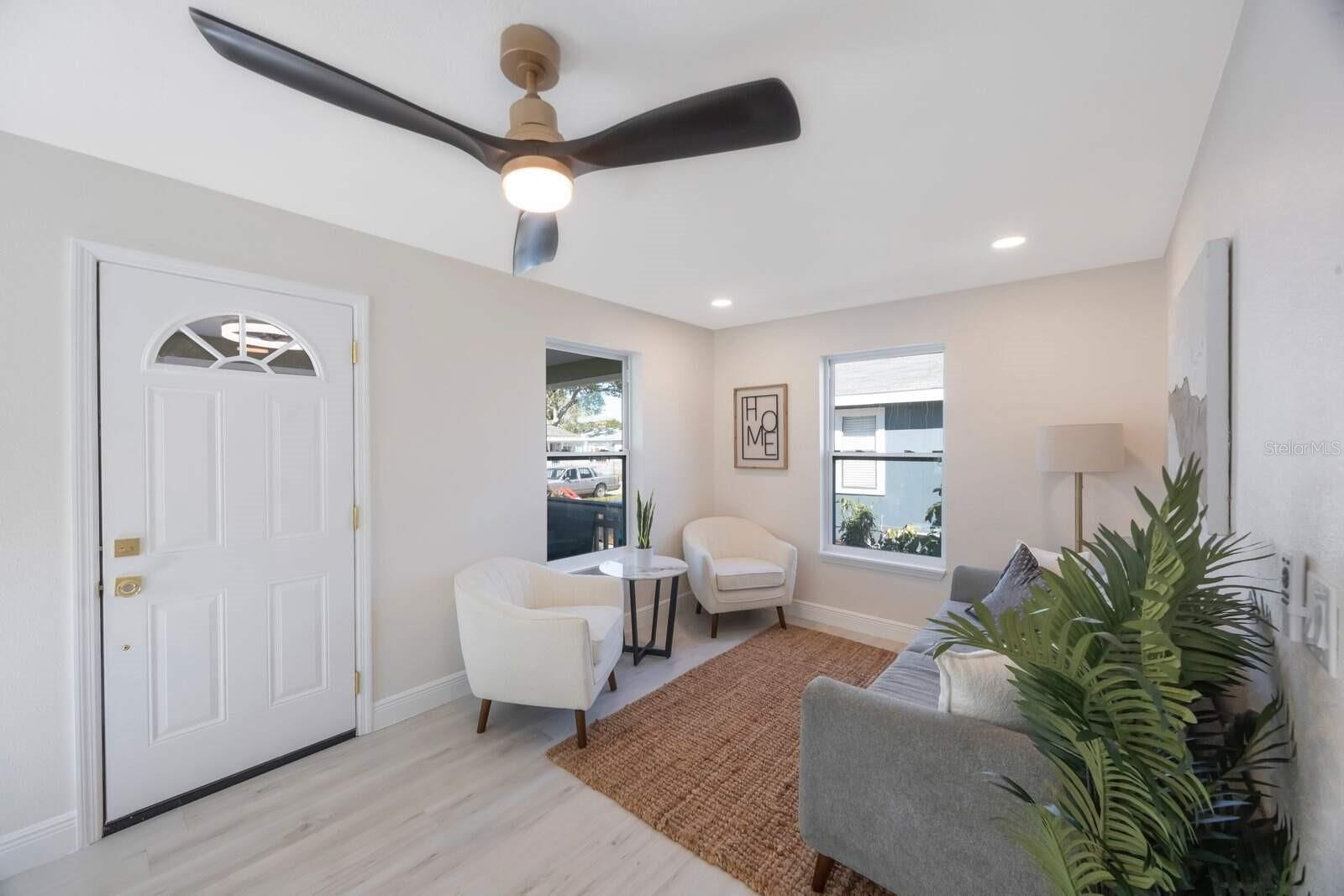 Image 4 of 32 For 1160 36th Avenue N