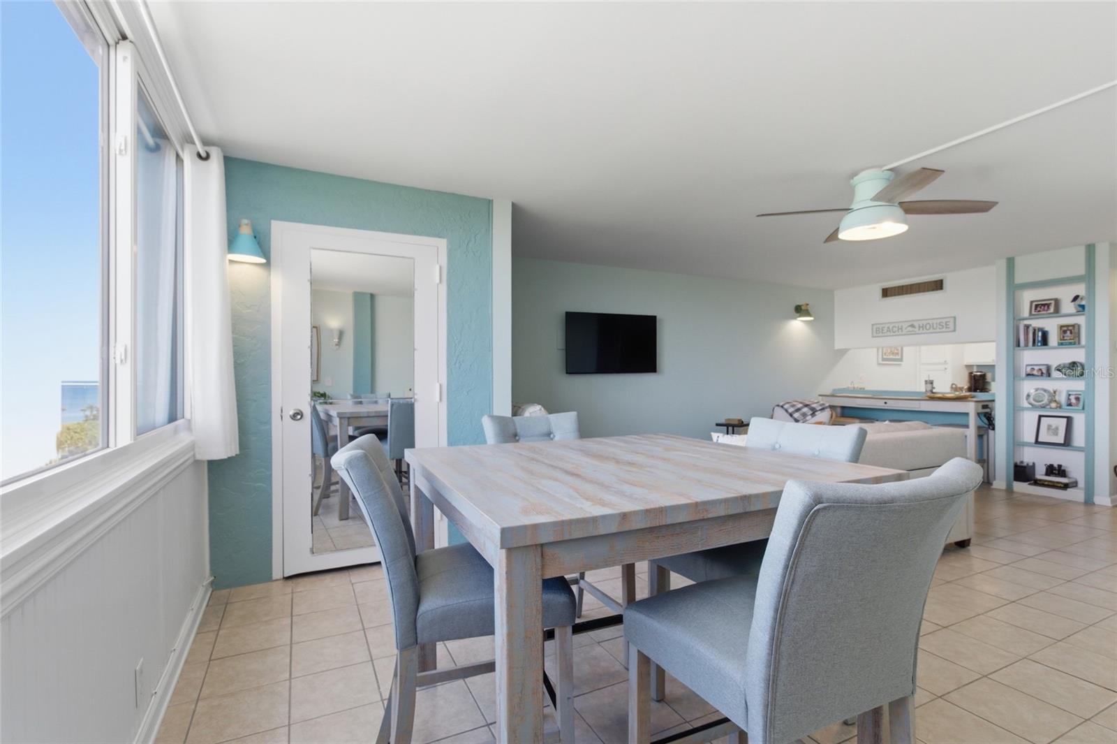 Image 14 of 53 For 2621 Cove Cay Drive 805