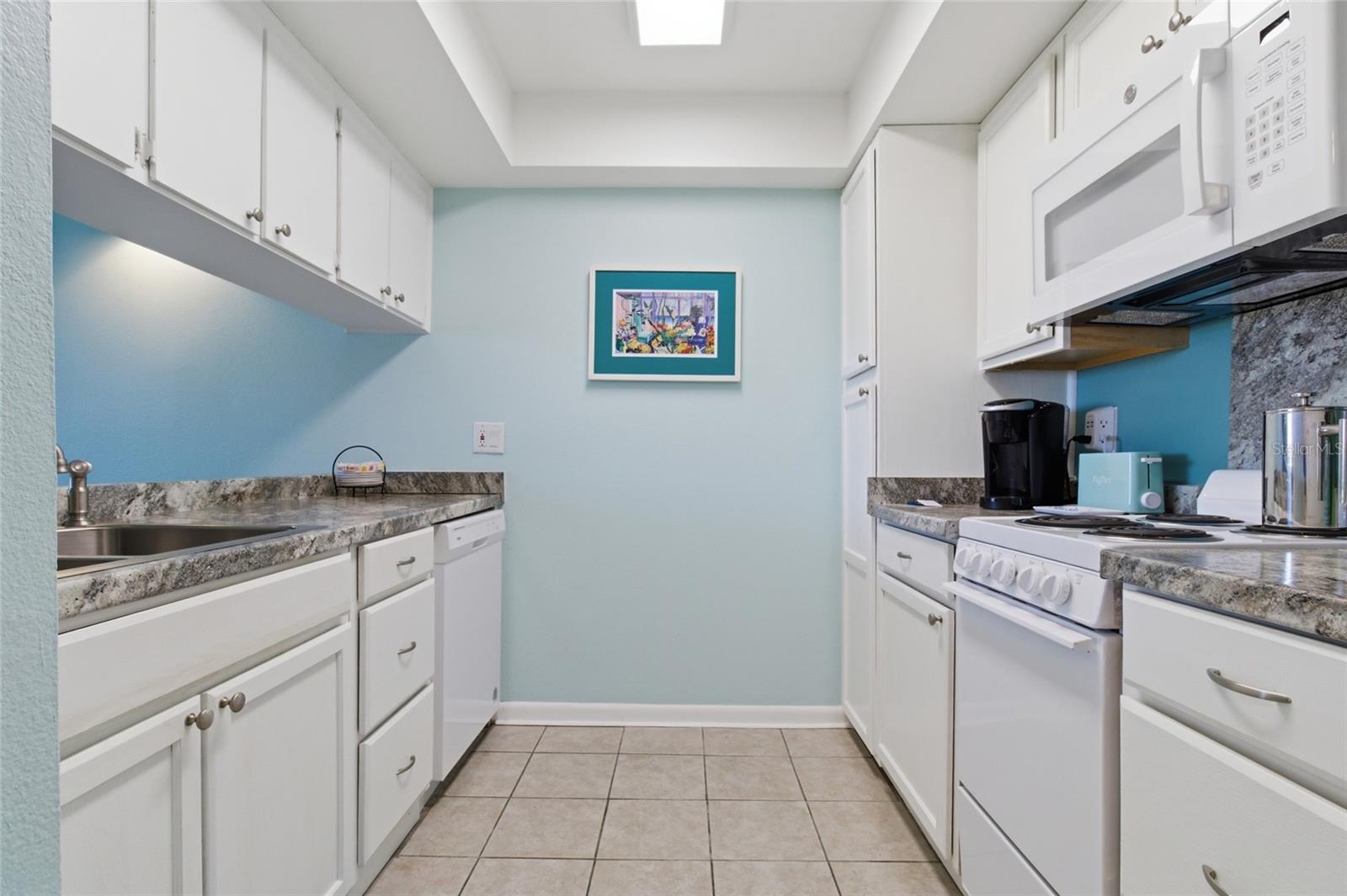 Image 17 of 53 For 2621 Cove Cay Drive 805