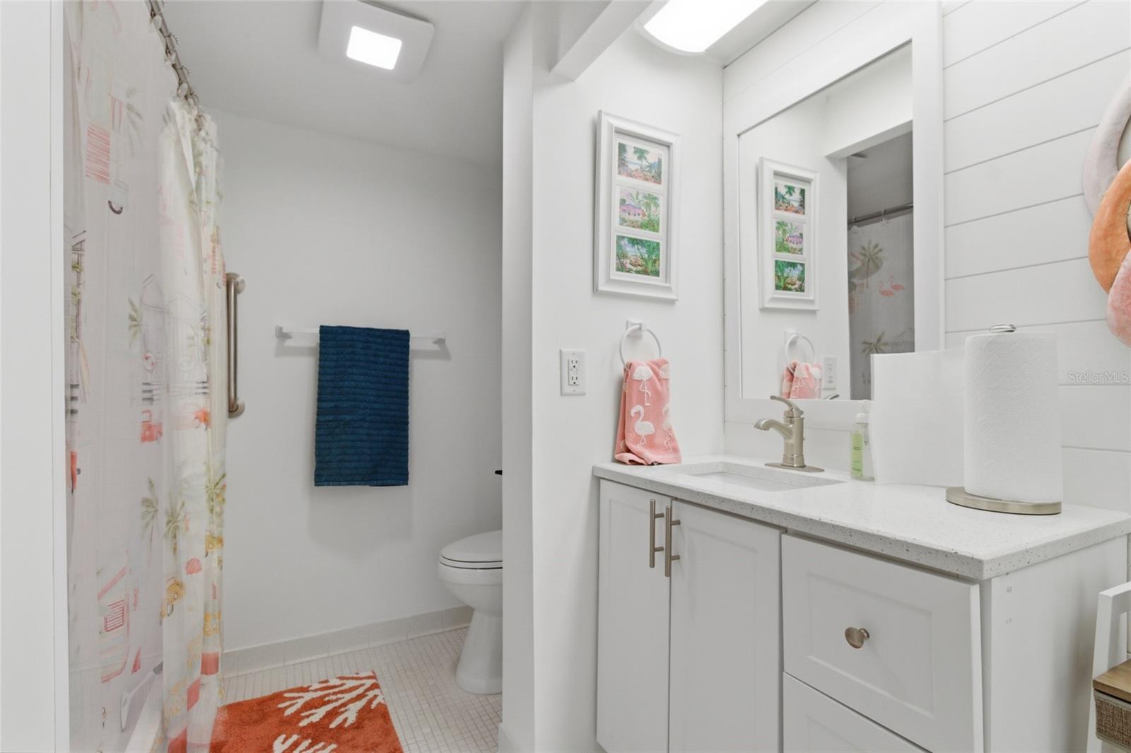 Image 22 of 53 For 2621 Cove Cay Drive 805