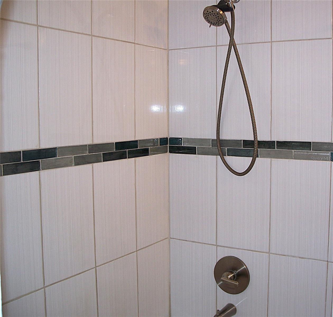 Image 8 of 12 For 3808 Oak Drive U42