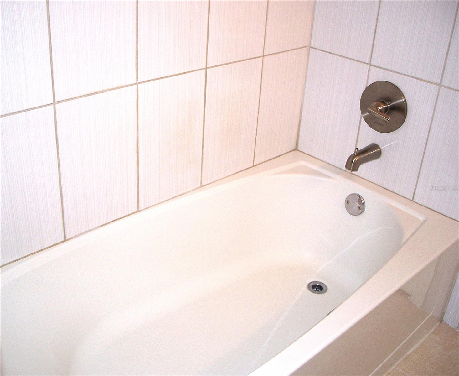 Image 9 of 12 For 3808 Oak Drive U42