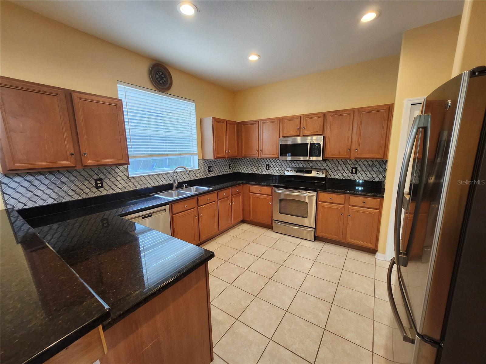 Image 11 of 32 For 3913 Roswell Place