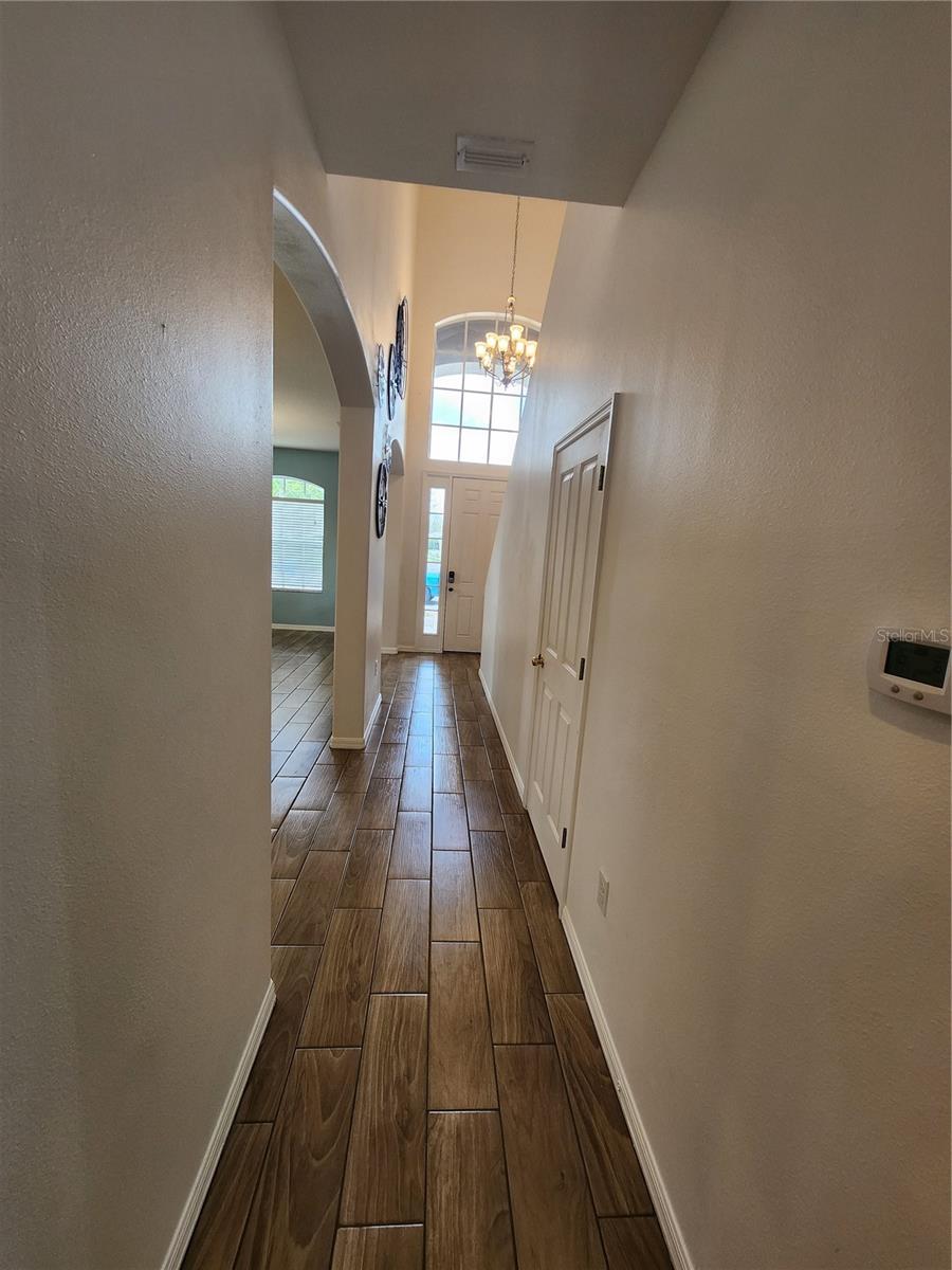 Image 12 of 32 For 3913 Roswell Place