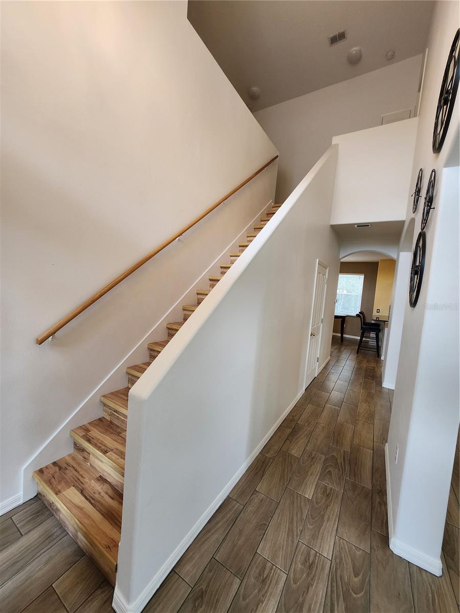 Image 4 of 32 For 3913 Roswell Place