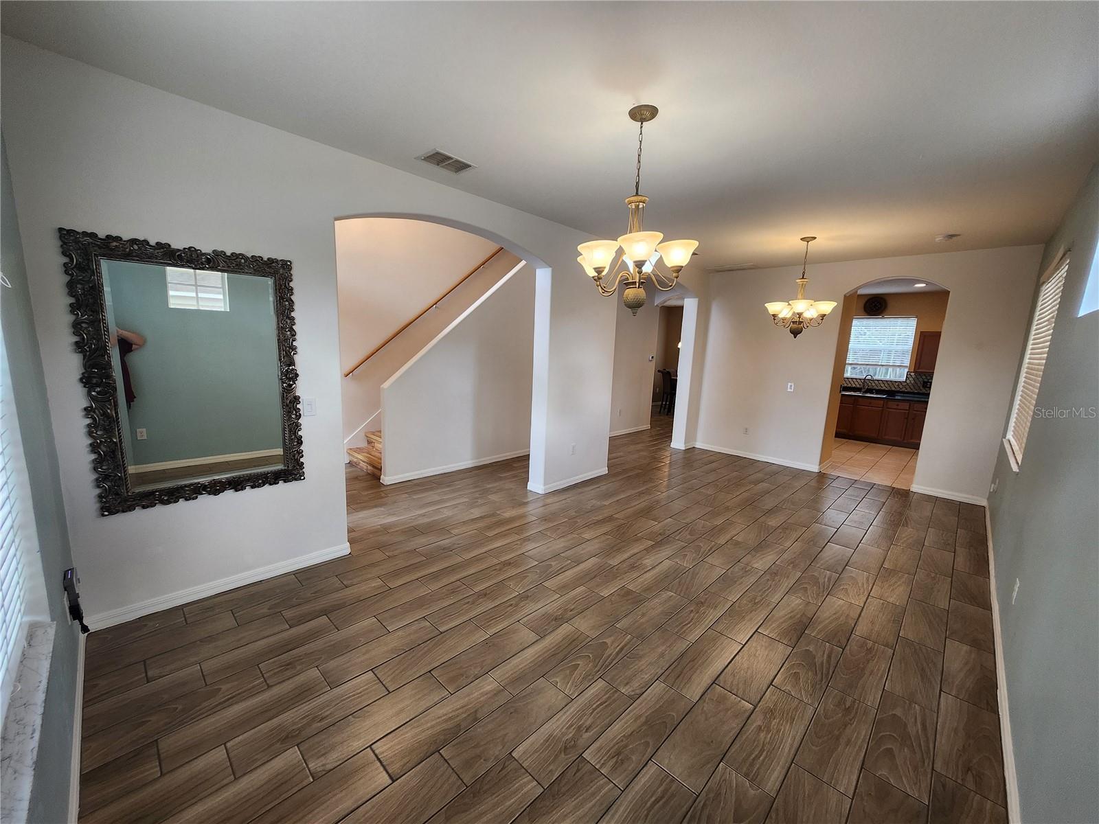 Image 6 of 32 For 3913 Roswell Place