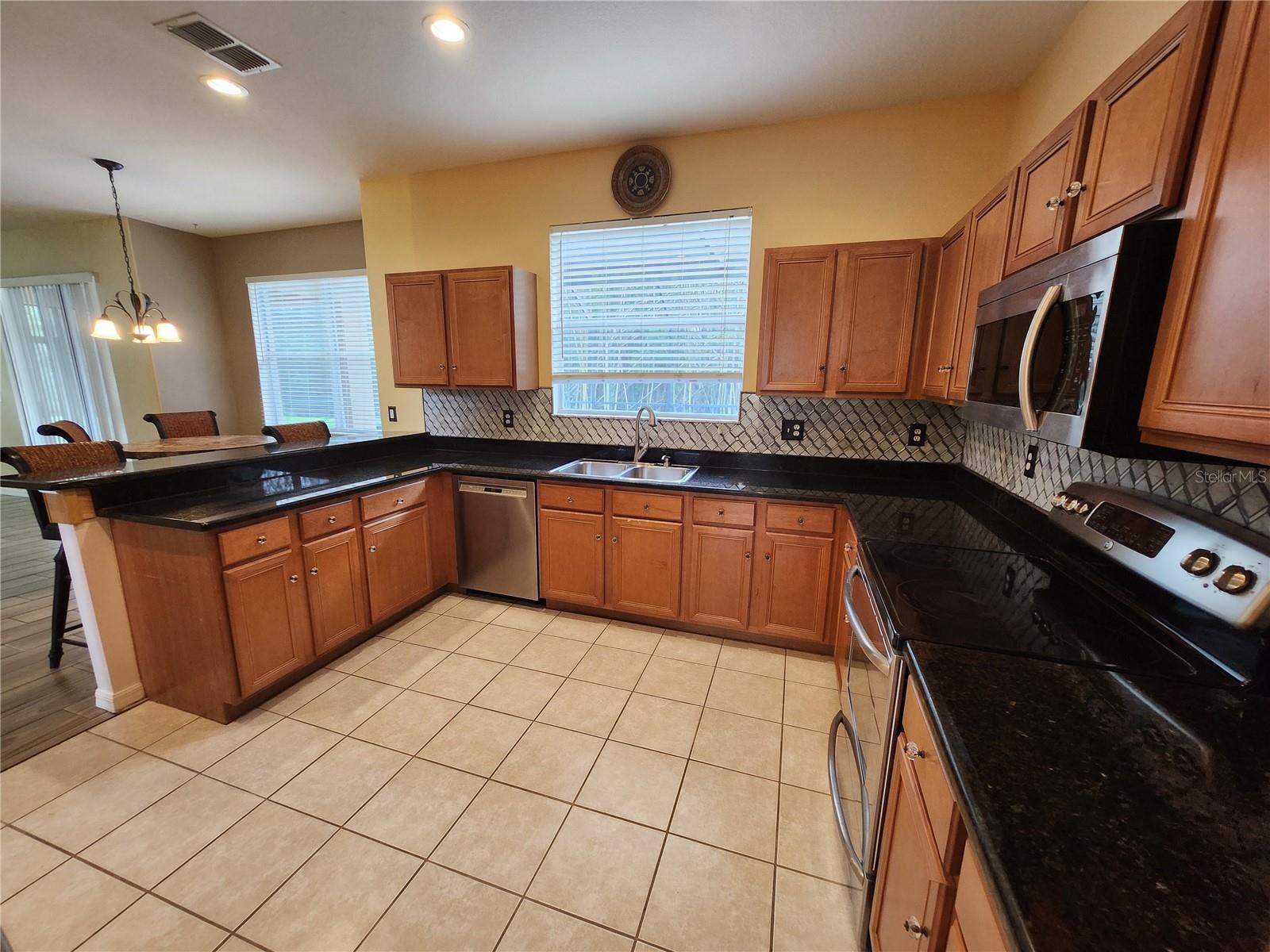 Image 8 of 32 For 3913 Roswell Place