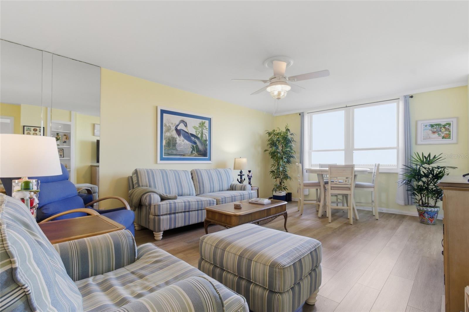 Image 17 of 52 For 2616 Cove Cay Drive 502