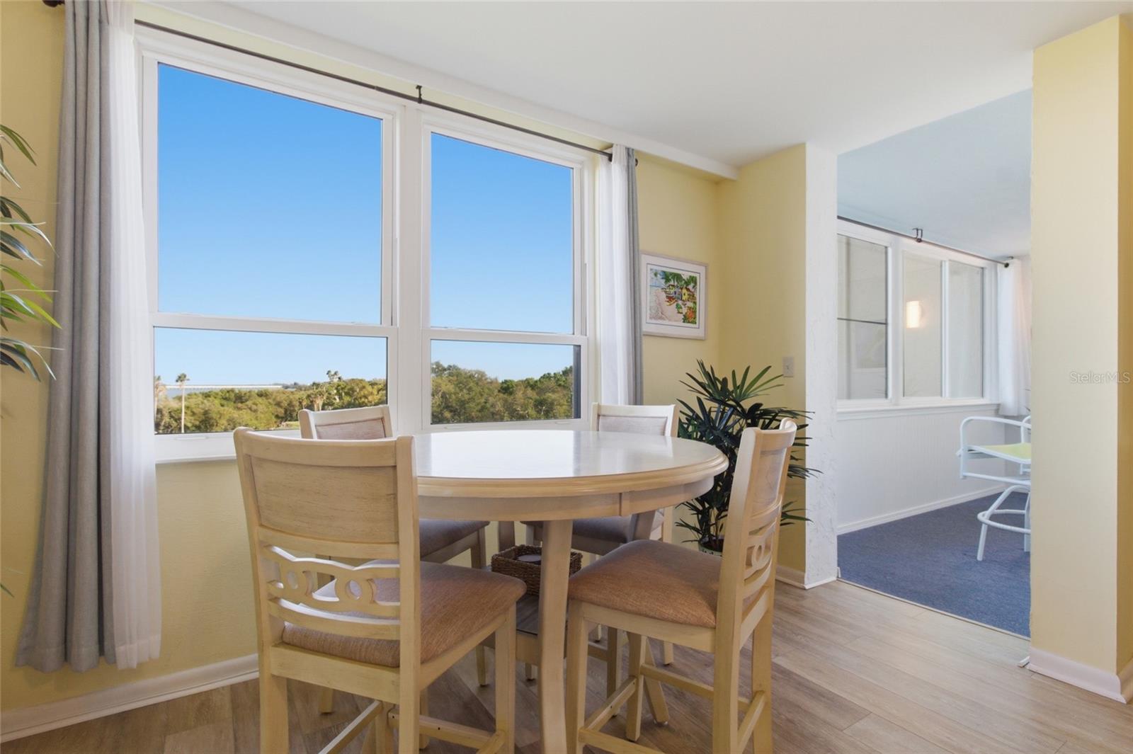 Image 21 of 52 For 2616 Cove Cay Drive 502