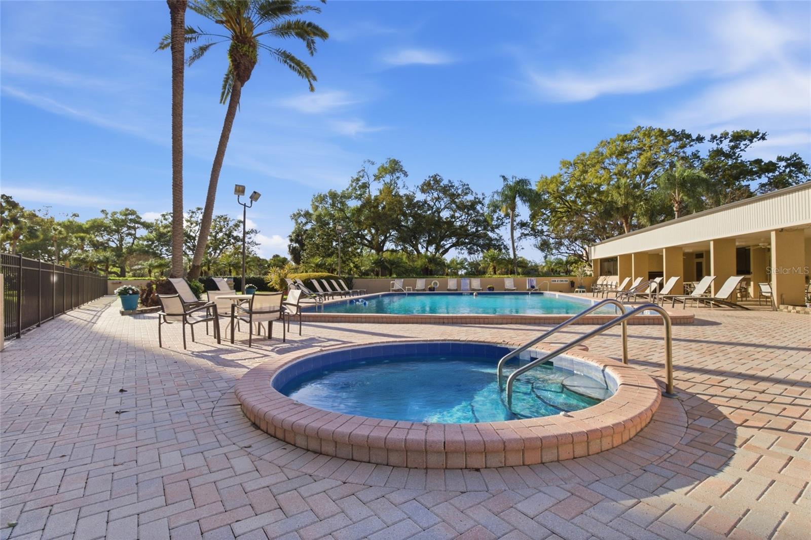 Image 27 of 52 For 2616 Cove Cay Drive 502