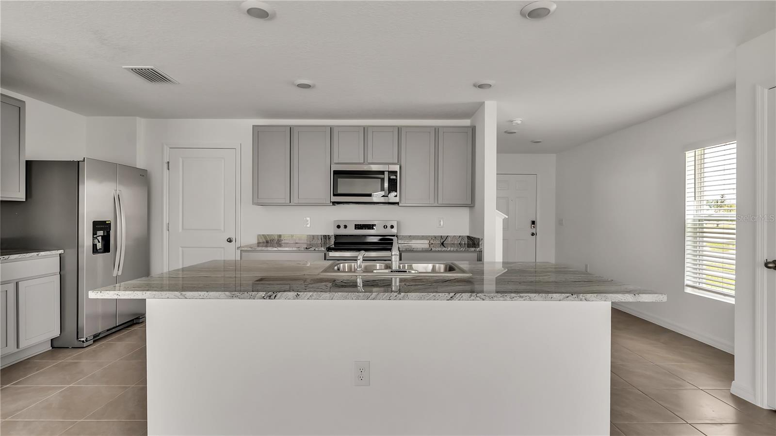 Image 10 of 42 For 16651 Mosaic Oar Drive