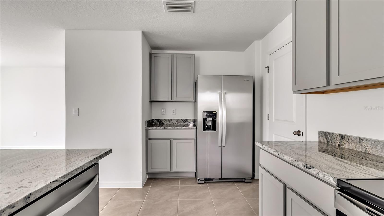 Image 11 of 42 For 16651 Mosaic Oar Drive