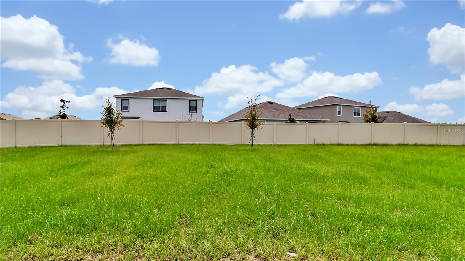 Image 19 of 42 For 16651 Mosaic Oar Drive