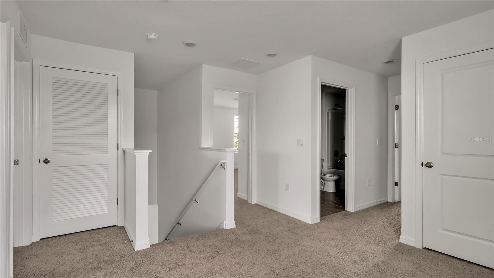 Image 21 of 42 For 16651 Mosaic Oar Drive