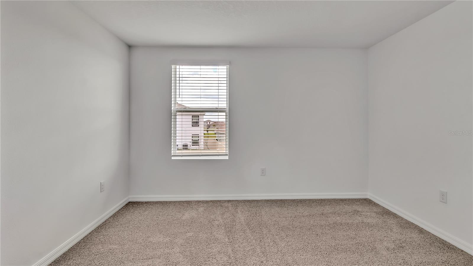 Image 33 of 42 For 16651 Mosaic Oar Drive