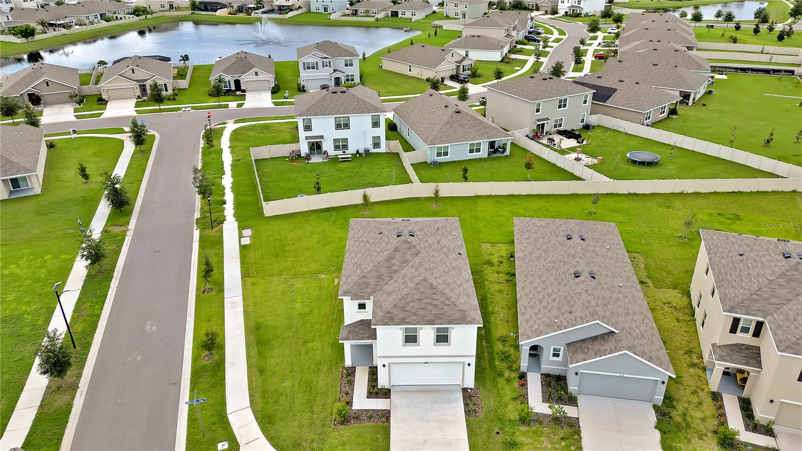 Image 36 of 42 For 16651 Mosaic Oar Drive