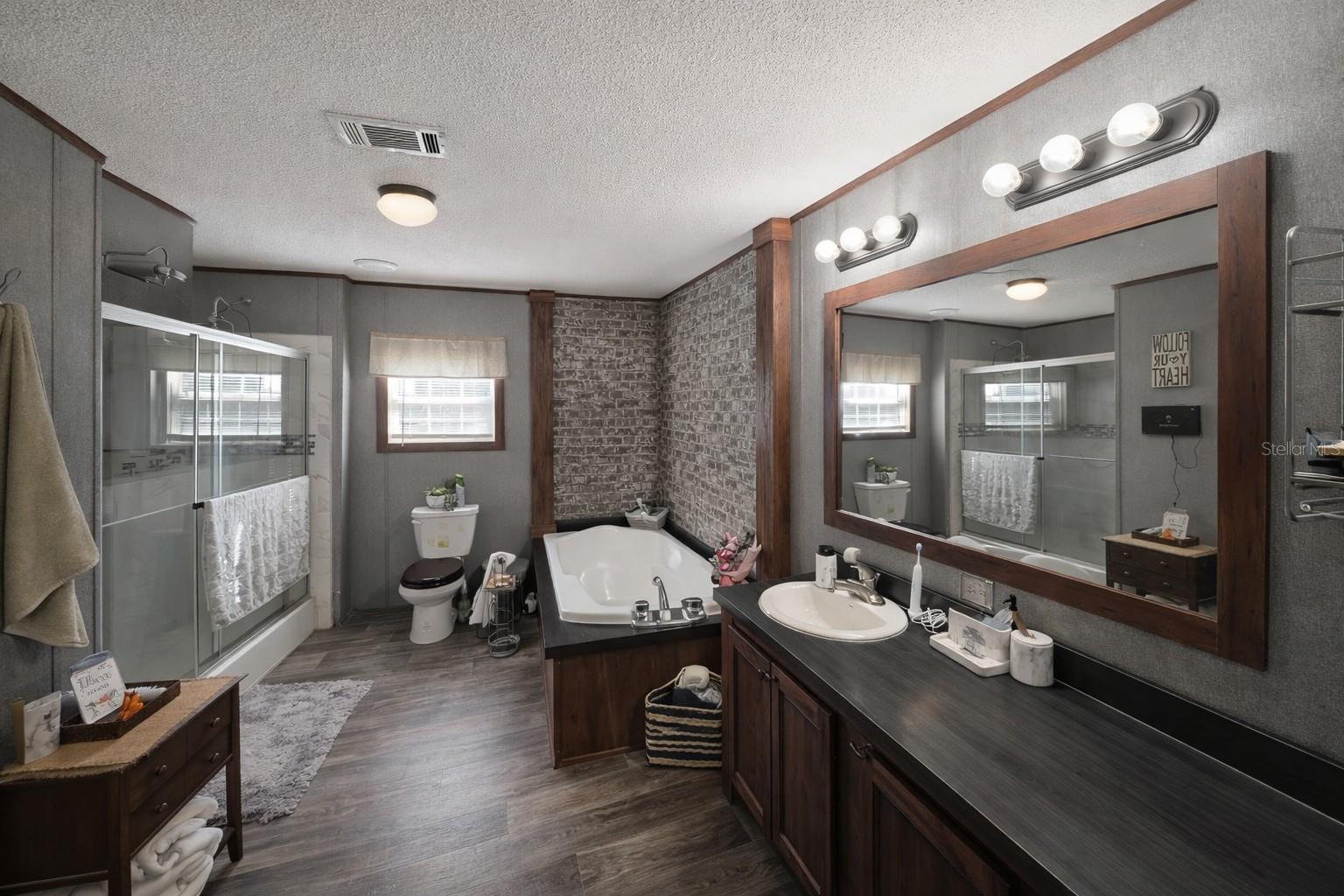 Image 8 of 19 For 10630 80th Street