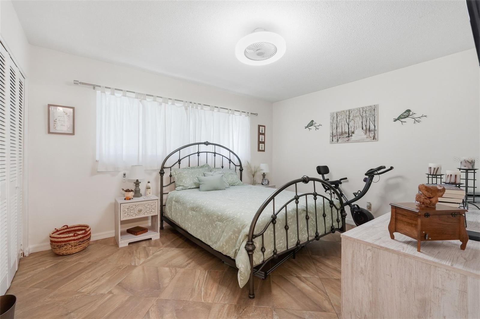 Image 14 of 20 For 250 Rosery Road Nw 351