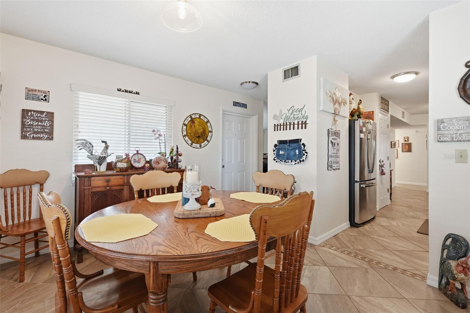 Image 8 of 20 For 250 Rosery Road Nw 351