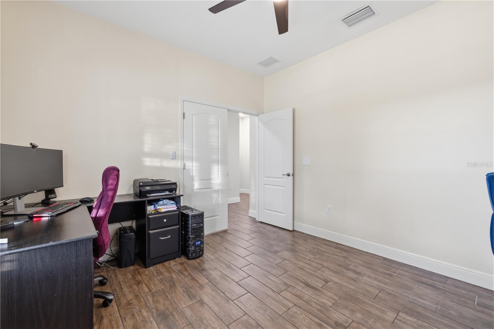 Image 15 of 36 For 16804 Myrtle Hill Lane