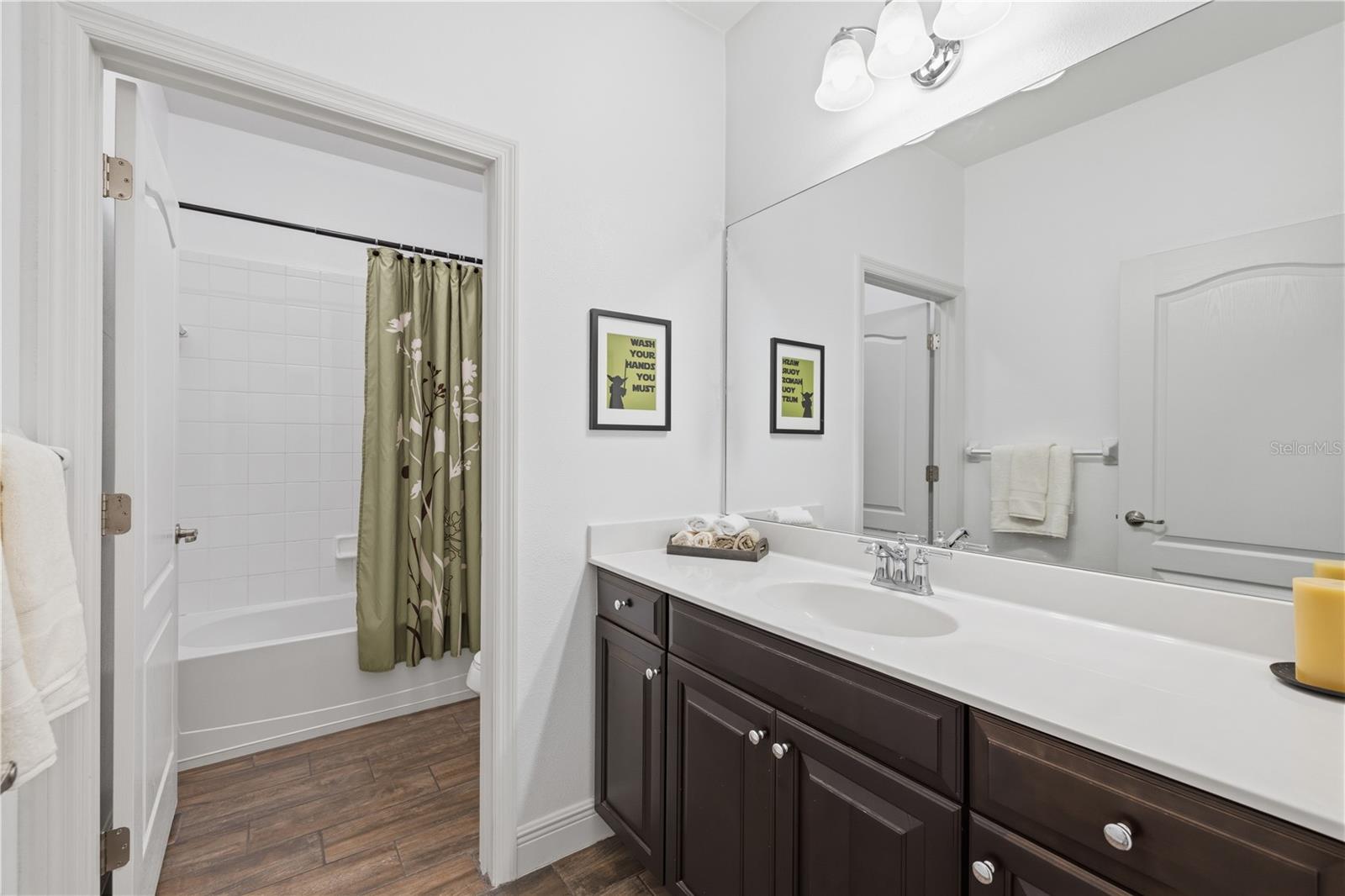 Image 16 of 36 For 16804 Myrtle Hill Lane