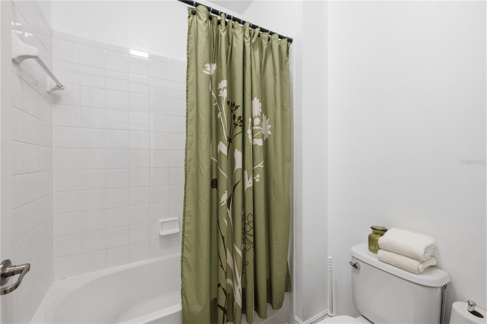 Image 17 of 36 For 16804 Myrtle Hill Lane