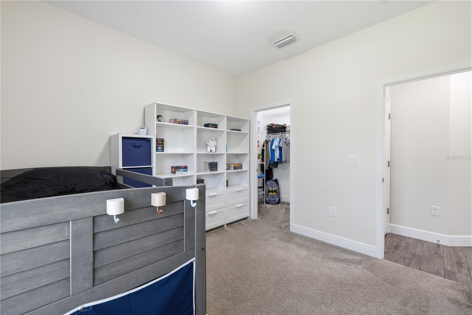 Image 19 of 36 For 16804 Myrtle Hill Lane