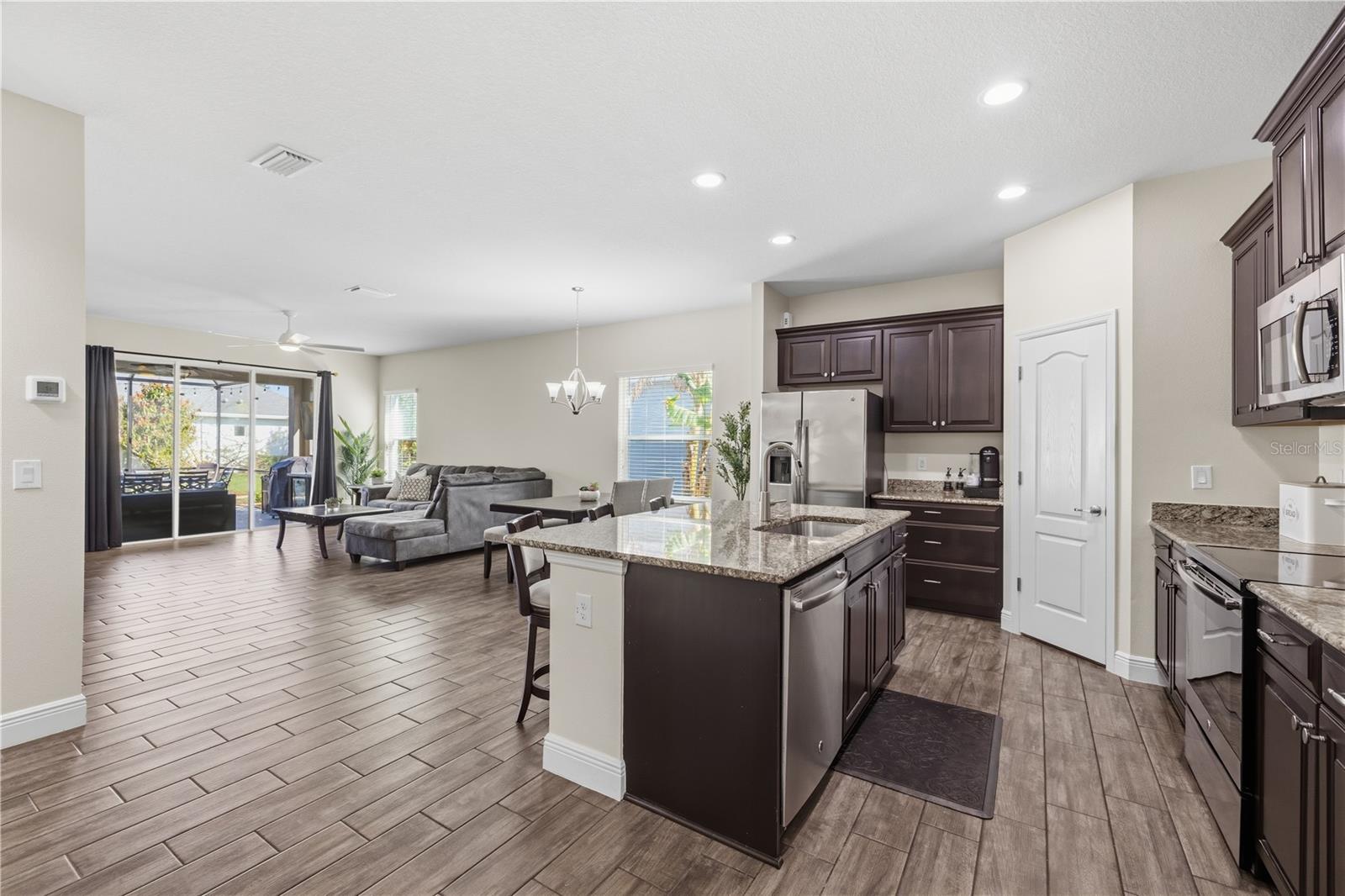 Image 4 of 36 For 16804 Myrtle Hill Lane