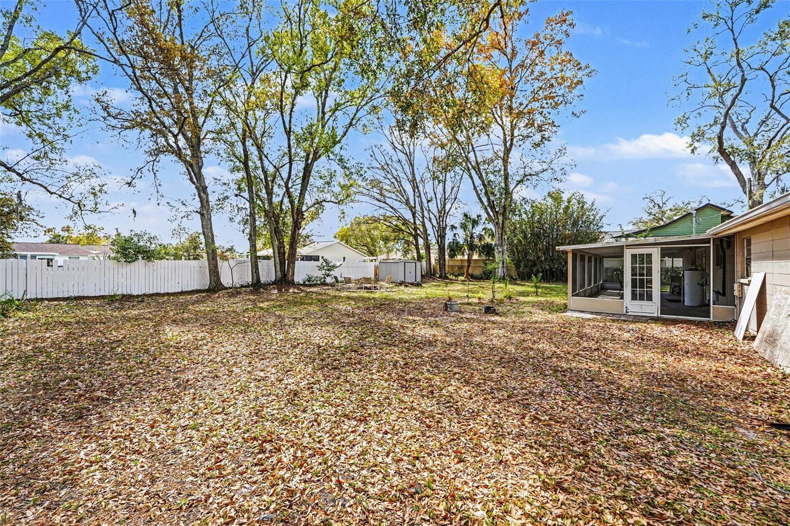 Image 24 of 32 For 202 Arlington Avenue E