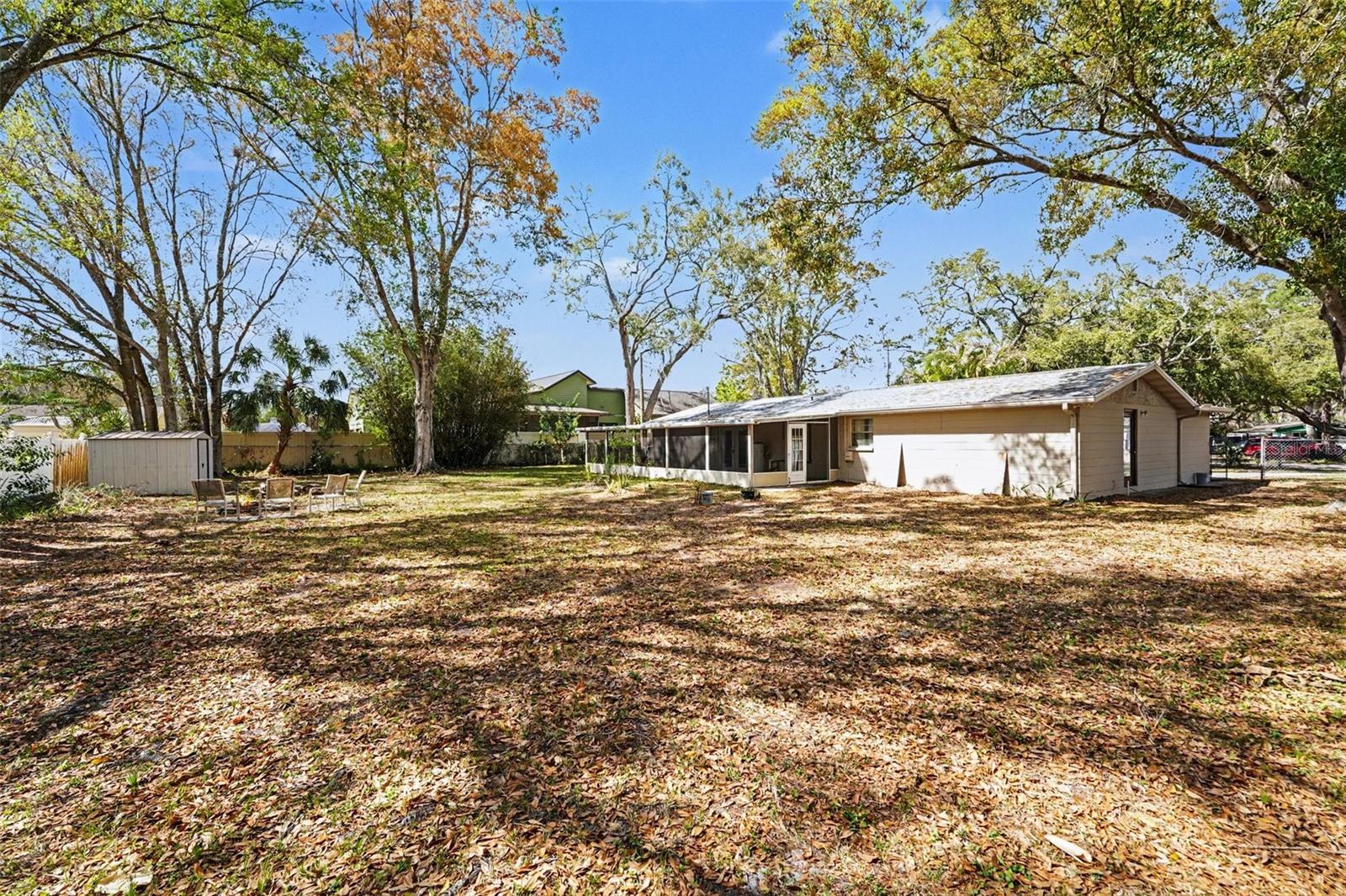 Image 25 of 32 For 202 Arlington Avenue E