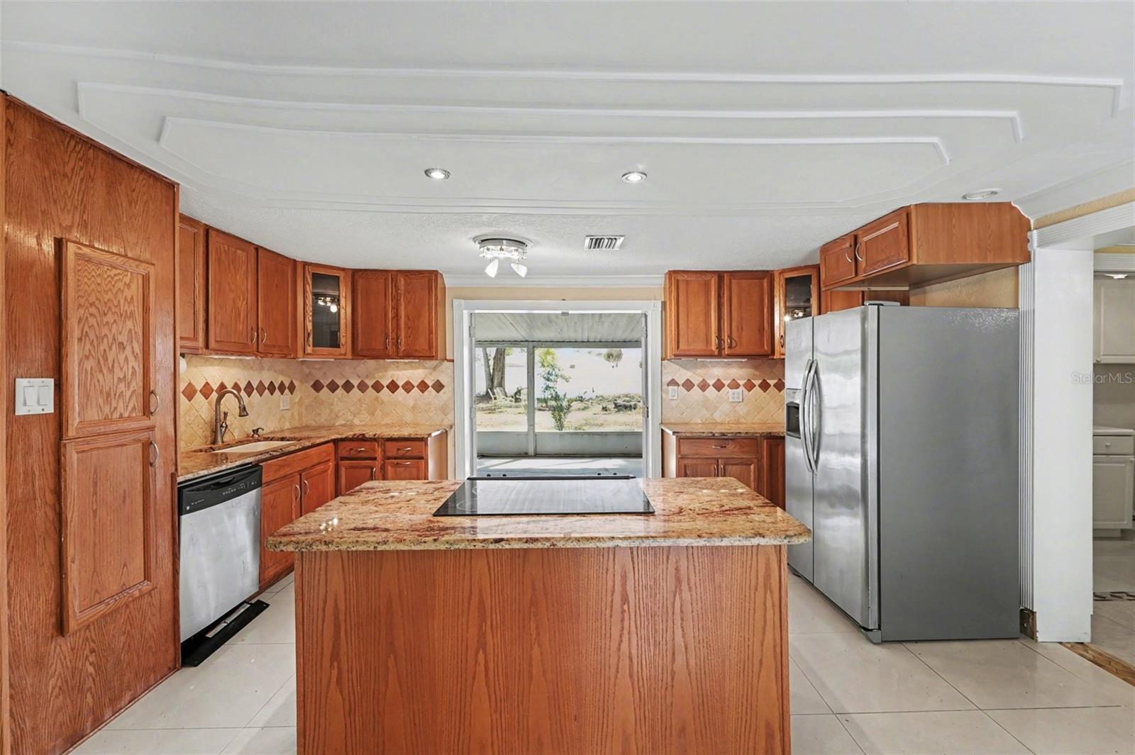 Image 3 of 32 For 202 Arlington Avenue E