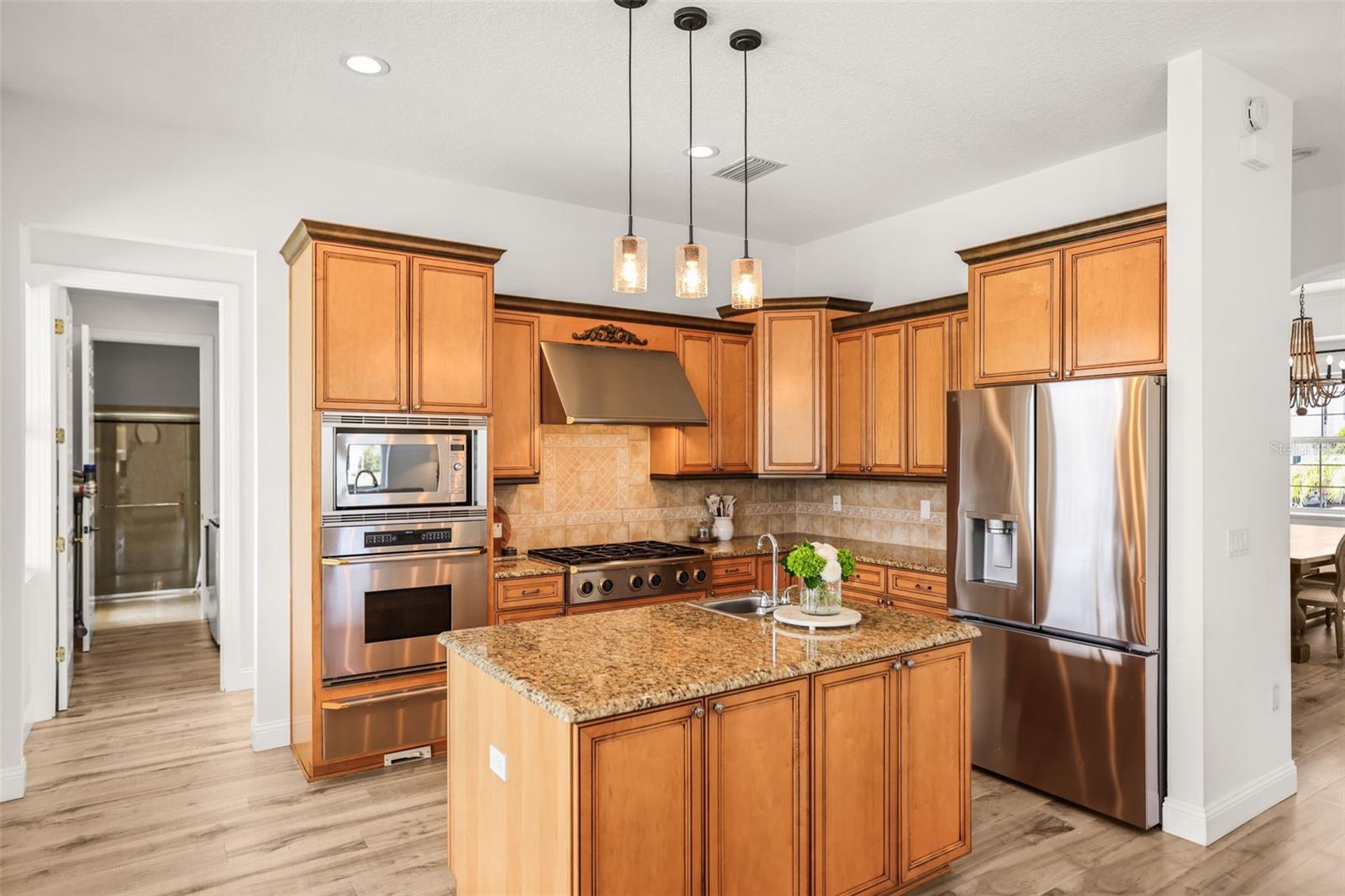 Image 16 of 81 For 207 Manatee Lane