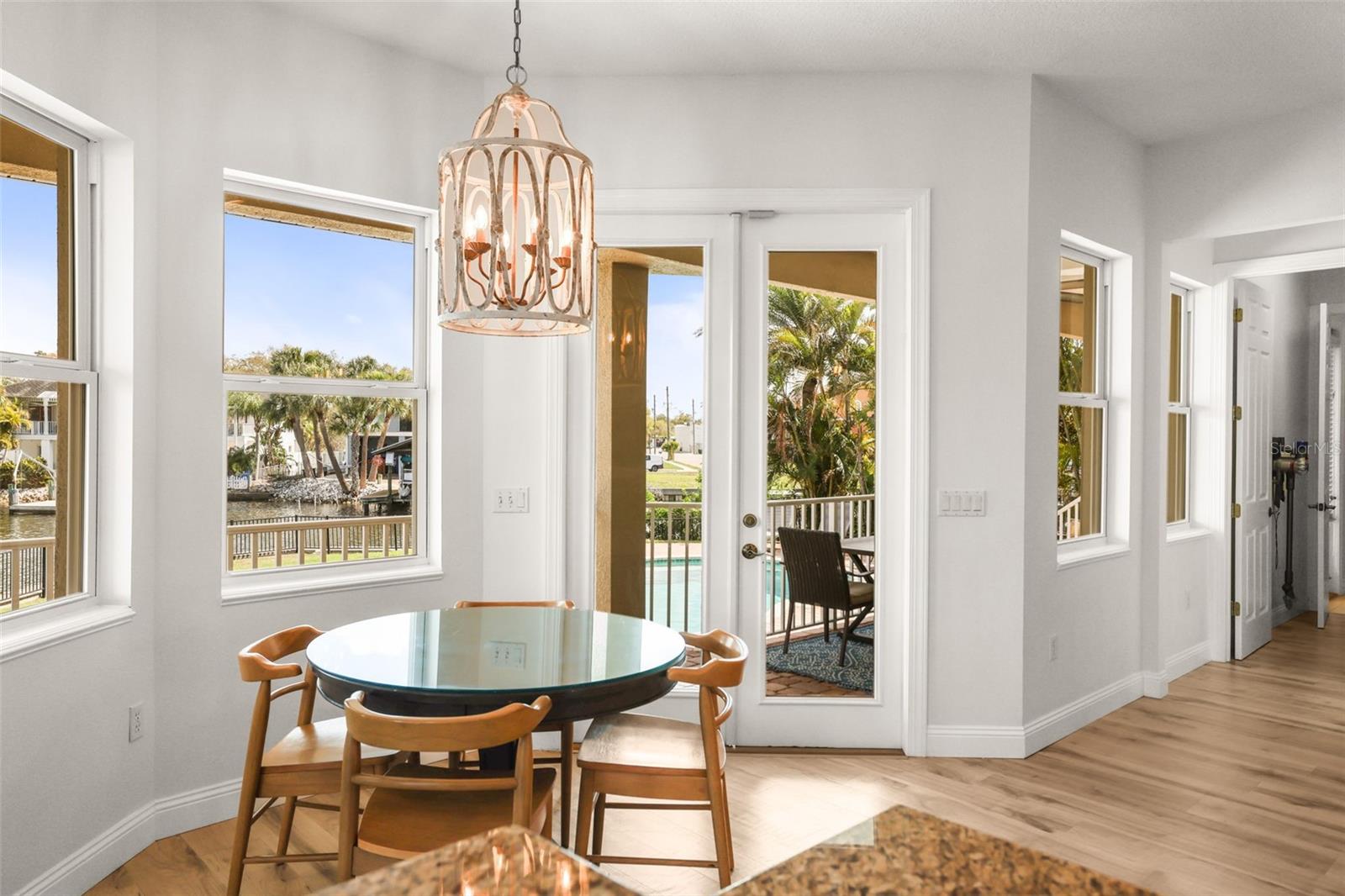 Image 20 of 81 For 207 Manatee Lane