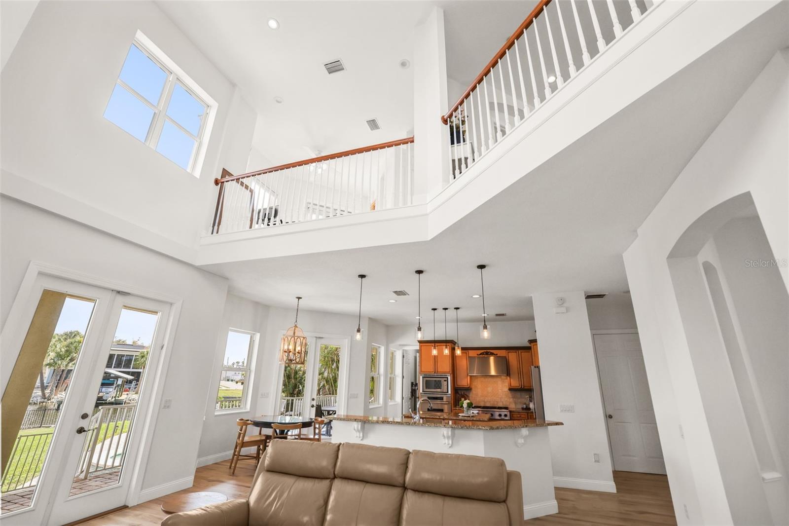 Image 22 of 81 For 207 Manatee Lane