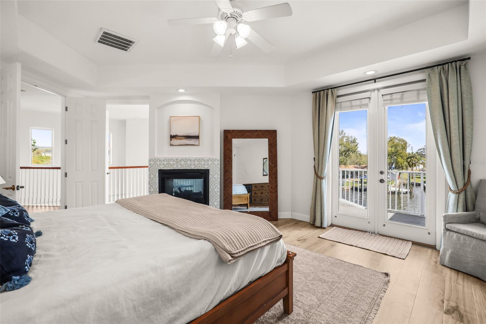 Image 29 of 81 For 207 Manatee Lane