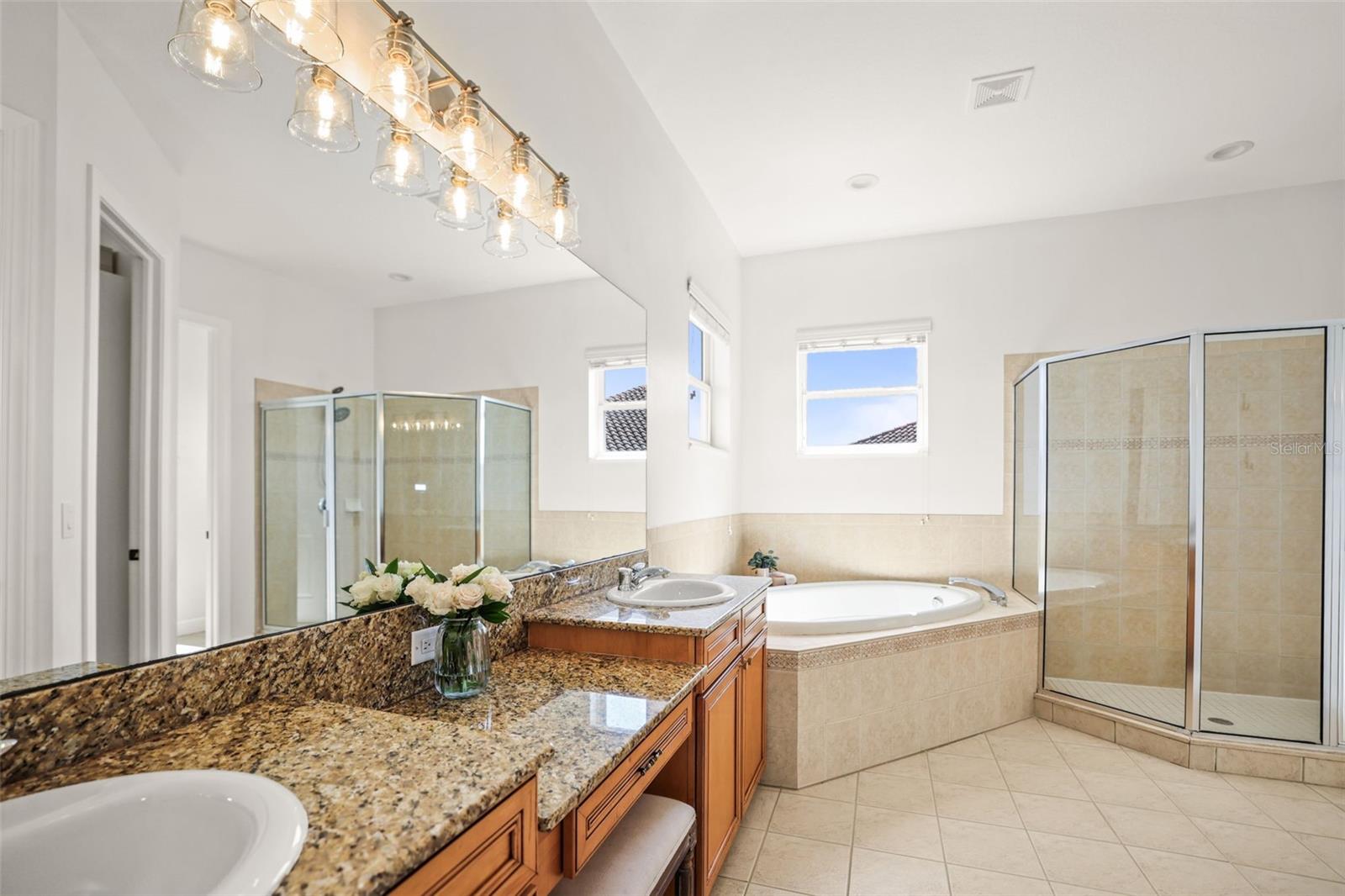 Image 34 of 81 For 207 Manatee Lane